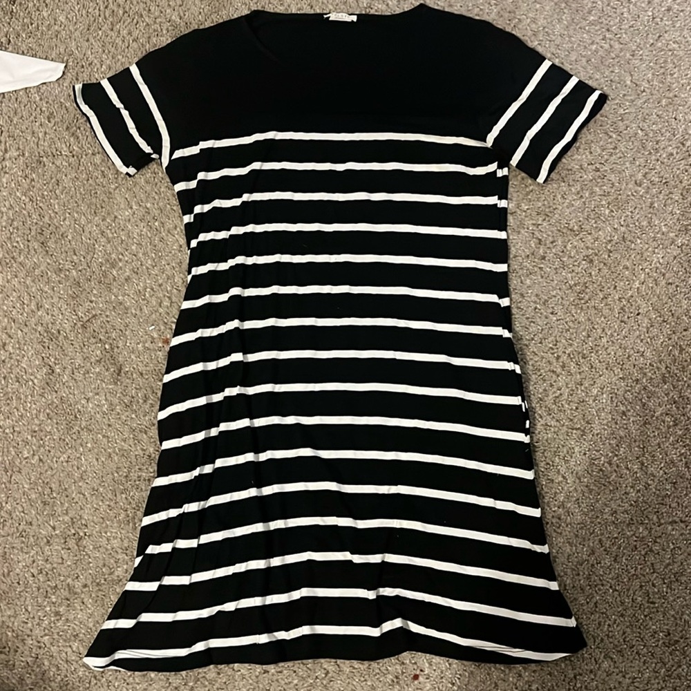 Striped dress with pockets